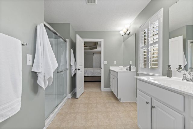 7628 Paradisio Drive, Galena, OH 43021