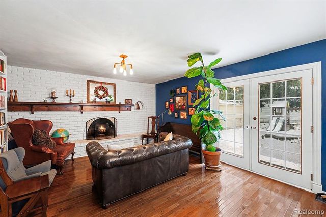 3513 Raymond Avenue, Dearborn, MI 48124