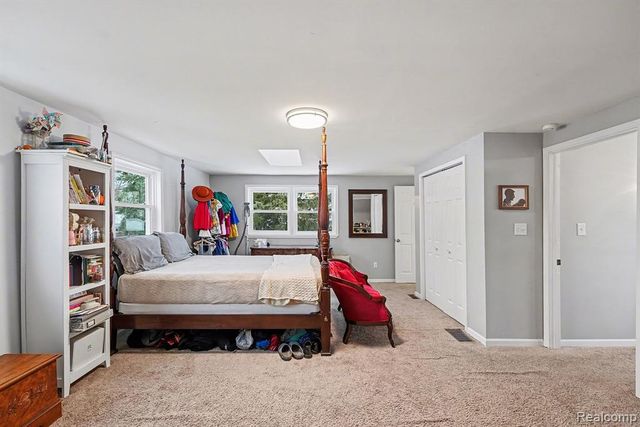 3513 Raymond Avenue, Dearborn, MI 48124