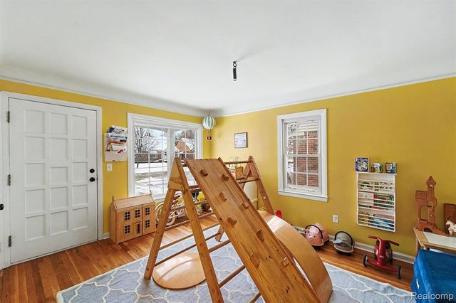 3513 Raymond Avenue, Dearborn, MI 48124