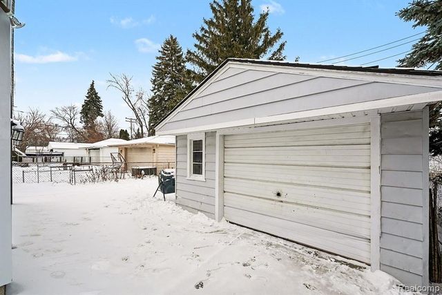 3513 Raymond Avenue, Dearborn, MI 48124