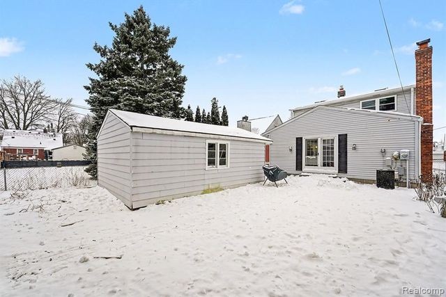 3513 Raymond Avenue, Dearborn, MI 48124