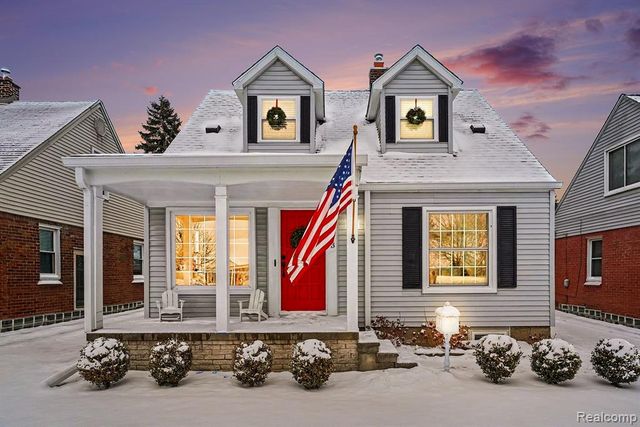 3513 Raymond Avenue, Dearborn, MI 48124