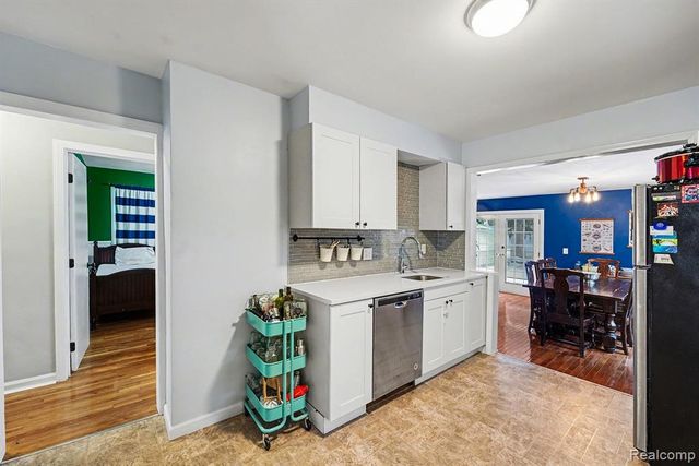 3513 Raymond Avenue, Dearborn, MI 48124