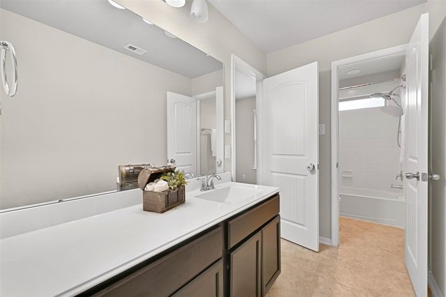 2708 Merlin Lane, Pearland, TX 77581