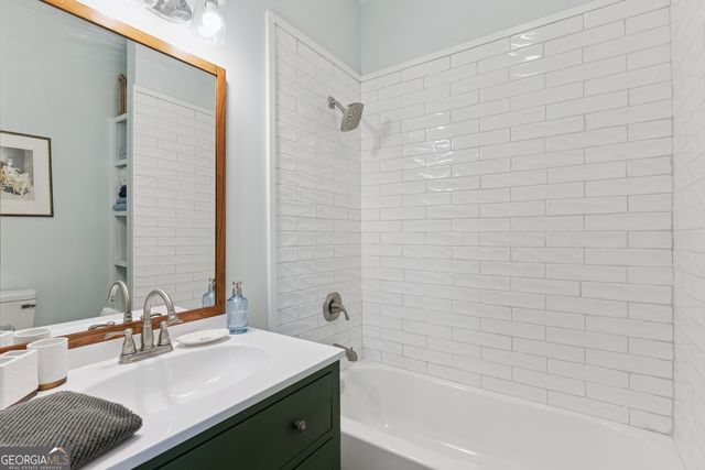 1076 Blue N Hall Road SE, Darien, GA 31305