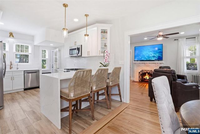 88 Lindbergh Boulevard, Teaneck, NJ 07666