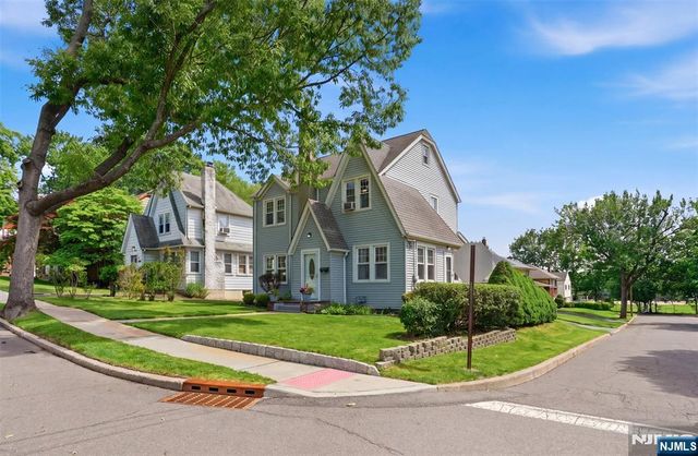 88 Lindbergh Boulevard, Teaneck, NJ 07666