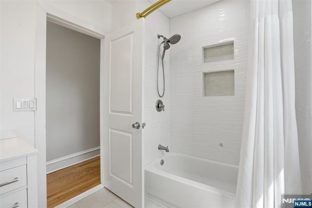 88 Lindbergh Boulevard, Teaneck, NJ 07666