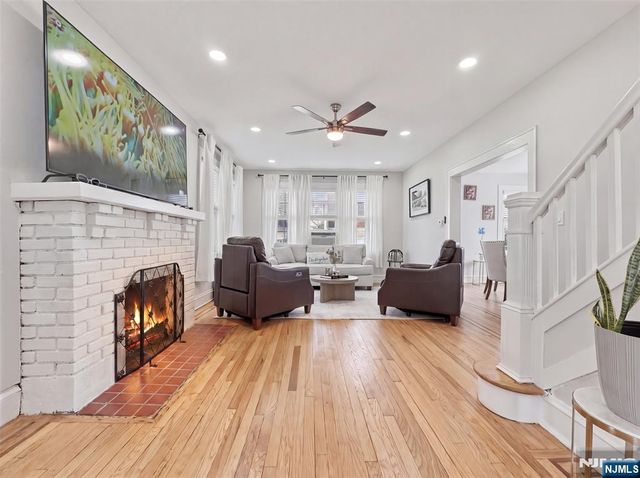 88 Lindbergh Boulevard, Teaneck, NJ 07666