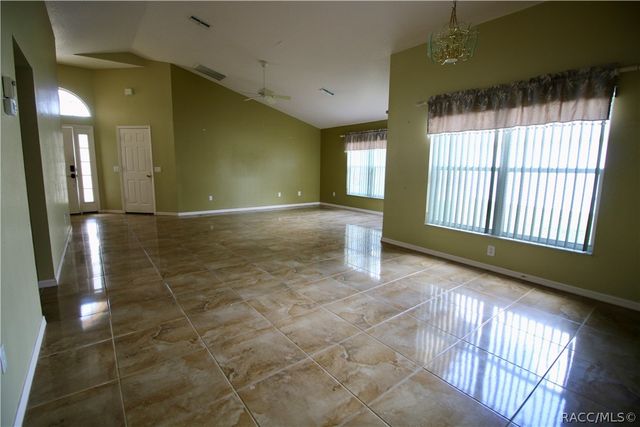 10468 S Drew Bryant Circle, Floral City, FL 34436