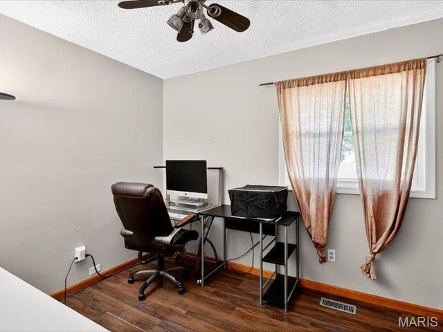 226 Woodridge Court, Collinsville, IL 62234