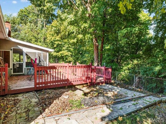 226 Woodridge Court, Collinsville, IL 62234