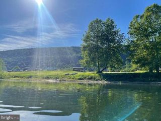 161 BEACH RD, Springfield, WV 26763