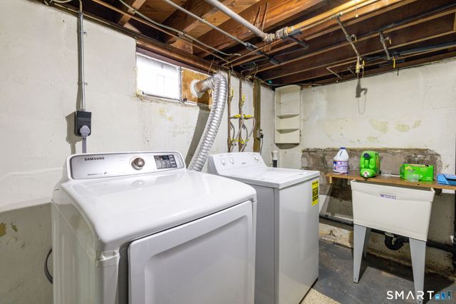 80 West Street, Windsor Locks, CT 06096