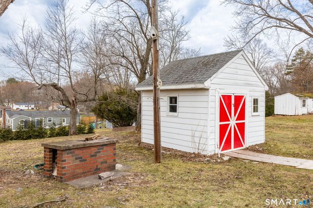 80 West Street, Windsor Locks, CT 06096