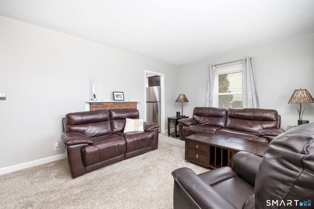 80 West Street, Windsor Locks, CT 06096