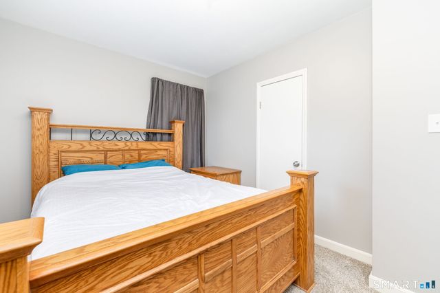 80 West Street, Windsor Locks, CT 06096