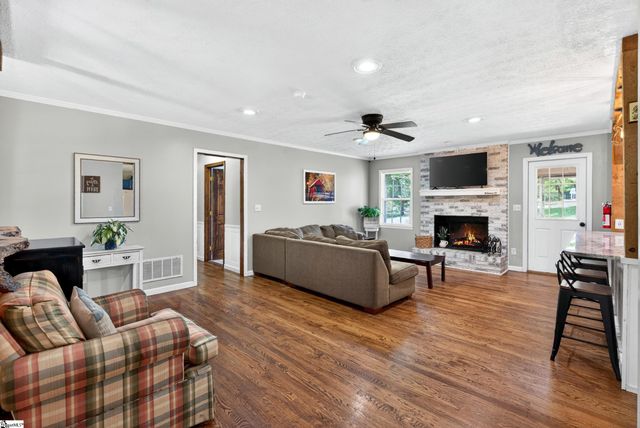 9 Williams Road, Travelers Rest, SC 29690