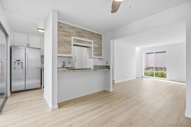 3262 Ashford St F, San Diego, CA 92111