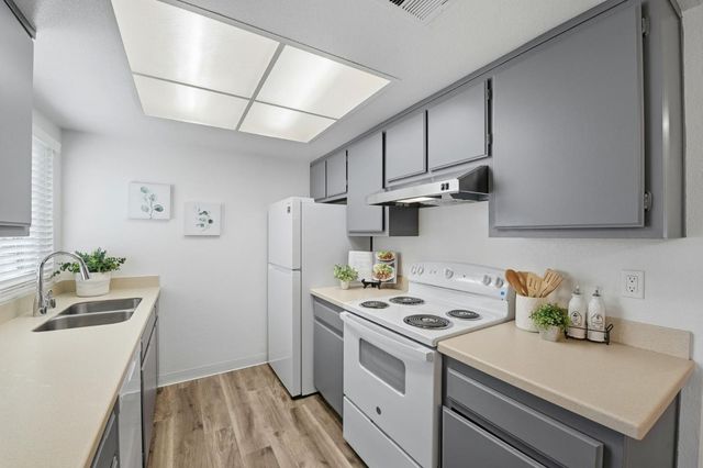 831 W California Avenue K, Sunnyvale, CA 94086