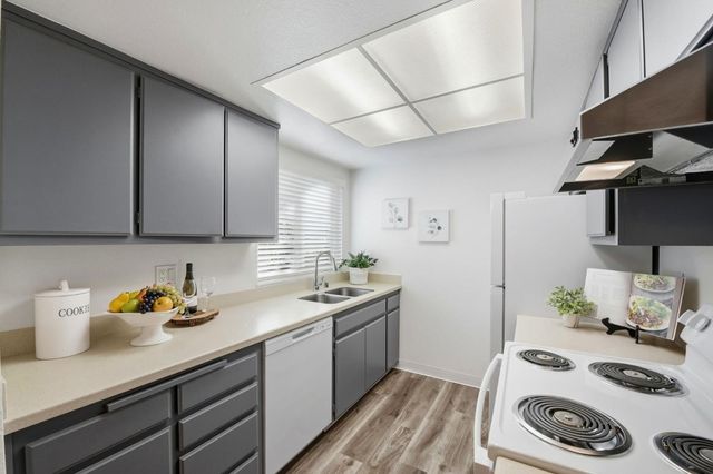 831 W California Avenue K, Sunnyvale, CA 94086