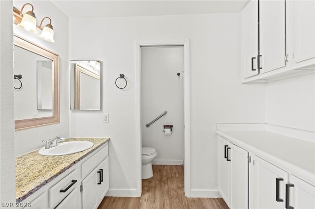 2212 Silver Pine Drive, Las Vegas, NV 89108