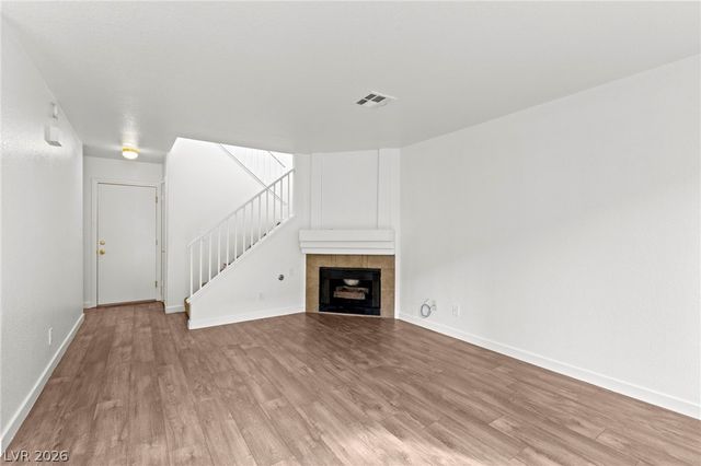 2212 Silver Pine Drive, Las Vegas, NV 89108