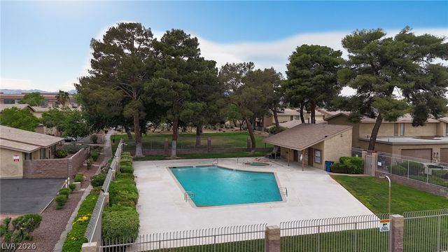 2212 Silver Pine Drive, Las Vegas, NV 89108