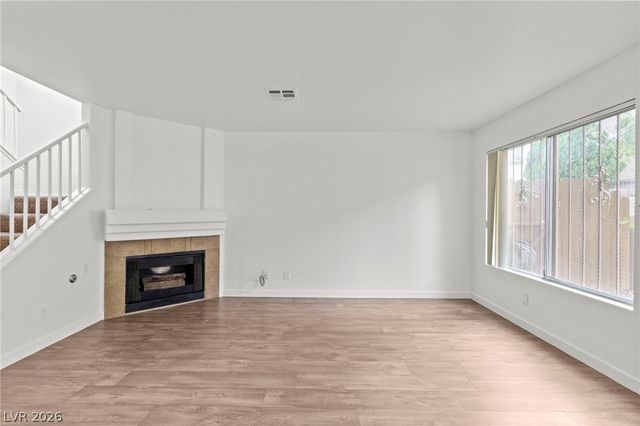 2212 Silver Pine Drive, Las Vegas, NV 89108