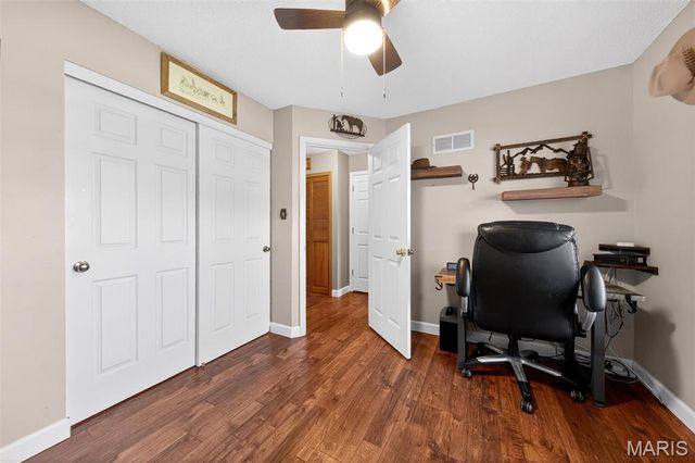 1313 Colby Drive, St Peters, MO 63376