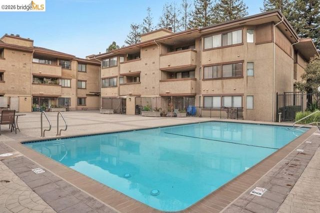 26937 Hayward BLVD 226, Hayward, CA 94542