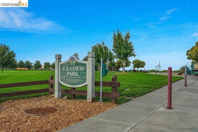 26937 Hayward BLVD 226, Hayward, CA 94542