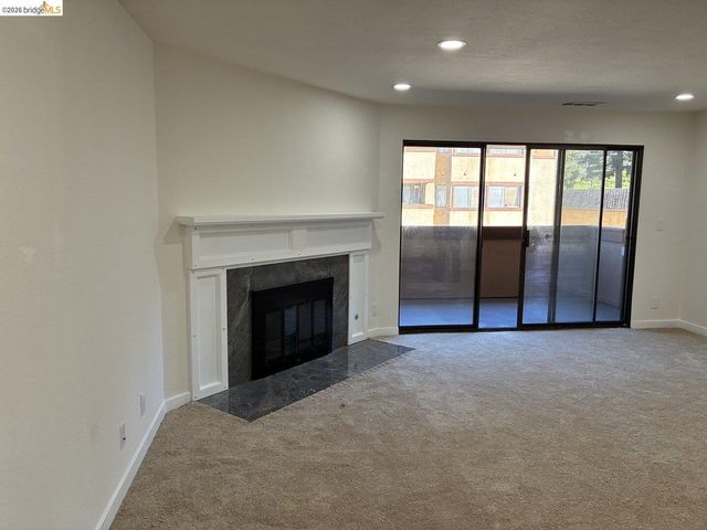 26937 Hayward BLVD 226, Hayward, CA 94542