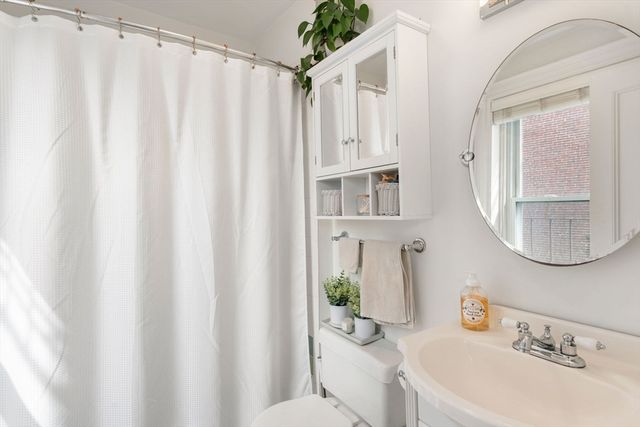 18 Harvard St 3, Boston, MA 02129