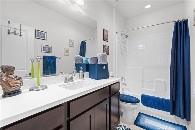 35160 Mahogany Glen Drive, Winchester, CA 92596