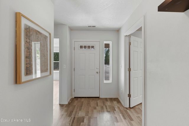11897 W Hidden Valley RD, Rathdrum, ID 83858