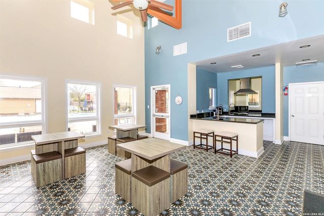 10301 Sandpiper Dr # 14-172, Houston, TX 77096