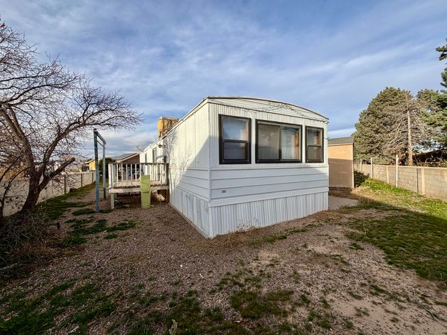 620 LONGBOW Loop SW, Los Lunas, NM 87031