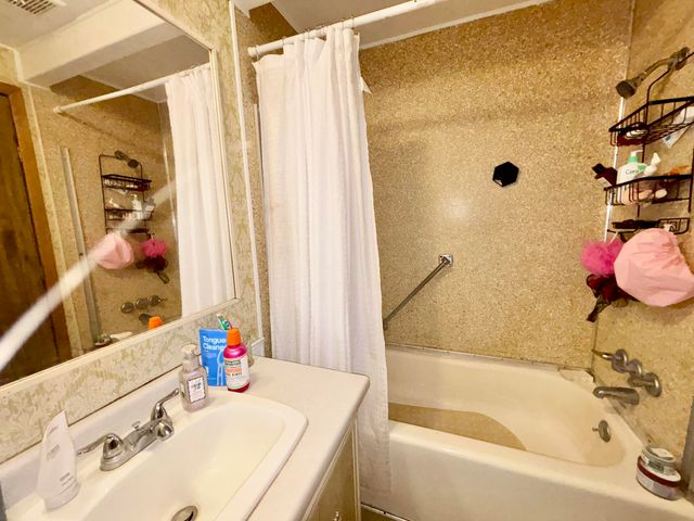 620 LONGBOW Loop SW, Los Lunas, NM 87031