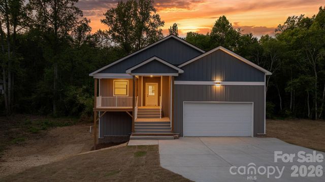 41 Tennyson Drive, Taylorsville, NC 28681
