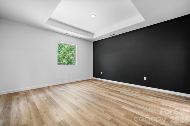41 Tennyson Drive, Taylorsville, NC 28681