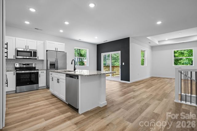 41 Tennyson Drive, Taylorsville, NC 28681