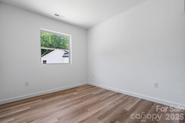 41 Tennyson Drive, Taylorsville, NC 28681