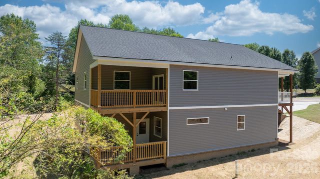 41 Tennyson Drive, Taylorsville, NC 28681