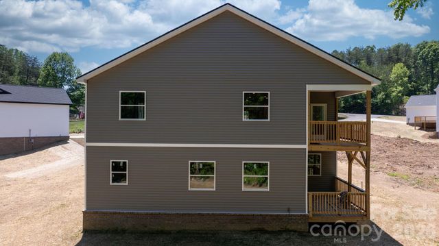 41 Tennyson Drive, Taylorsville, NC 28681