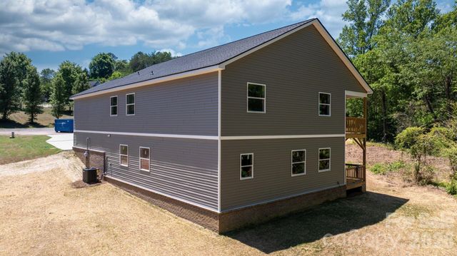 41 Tennyson Drive, Taylorsville, NC 28681