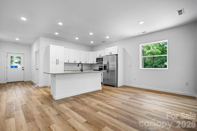 41 Tennyson Drive, Taylorsville, NC 28681