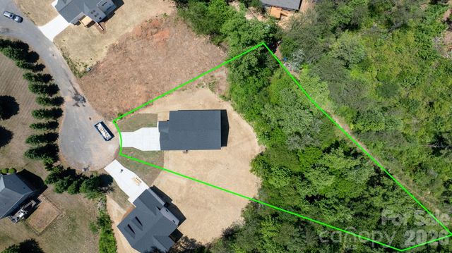 41 Tennyson Drive, Taylorsville, NC 28681