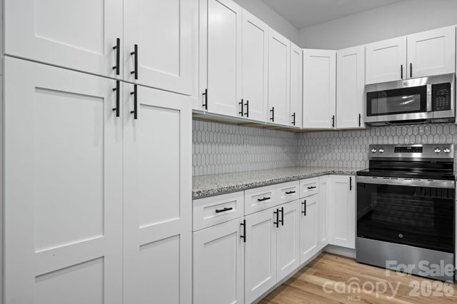 41 Tennyson Drive, Taylorsville, NC 28681